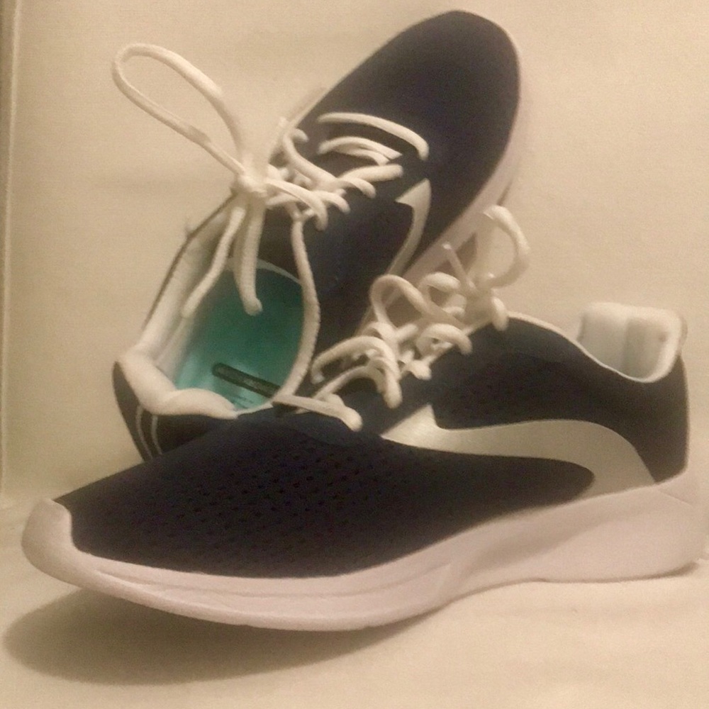 Like New! Athletic Works Memory Foam Shoe